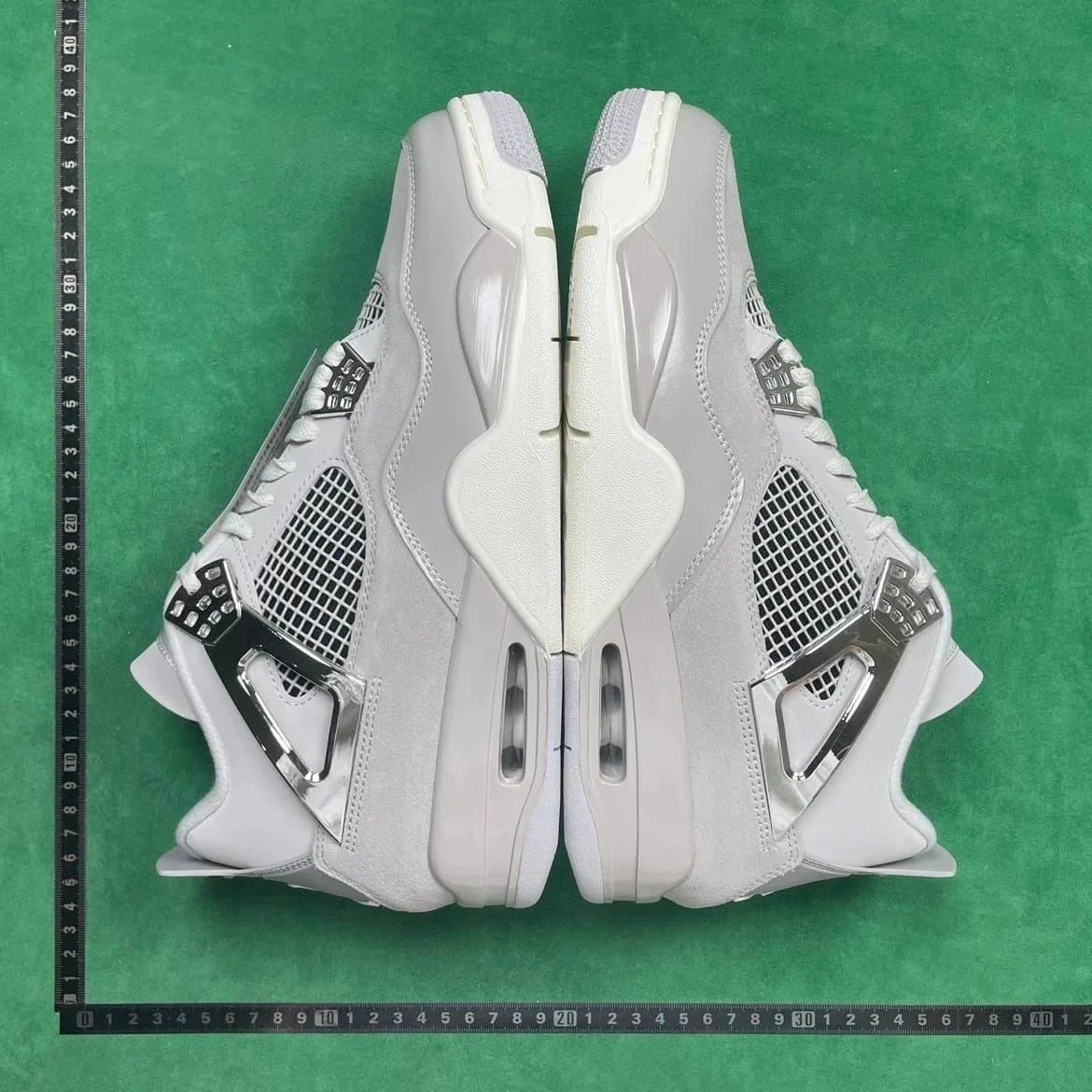 Air Jordan 4 Olive — 11号白银扣AQ9129 001