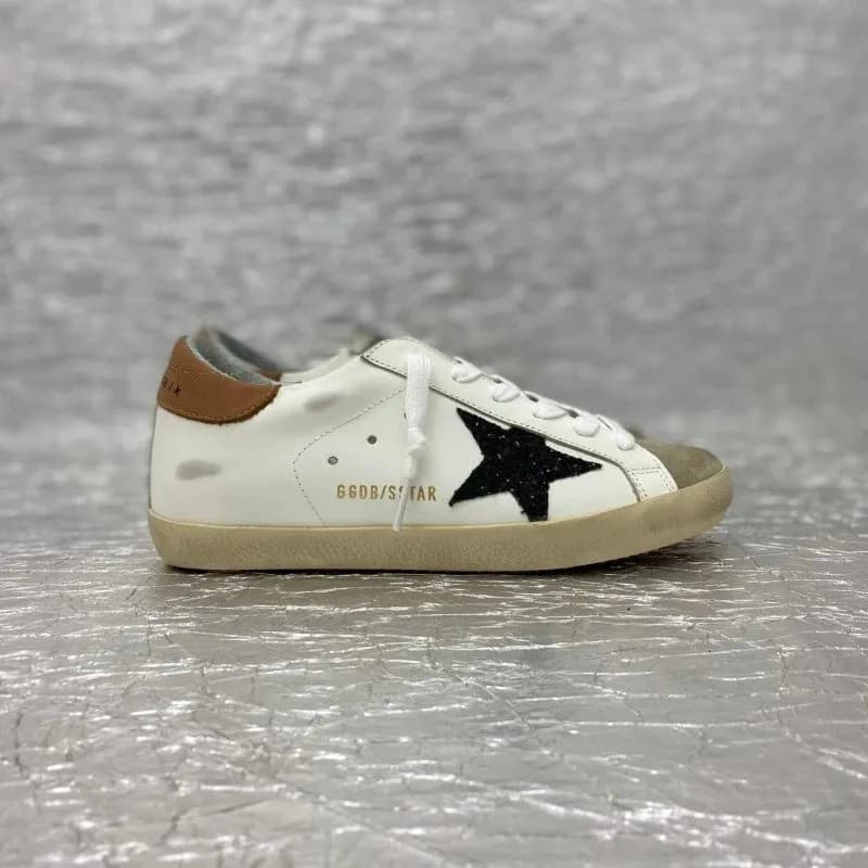 Golden Goose Superstar Distressed Star