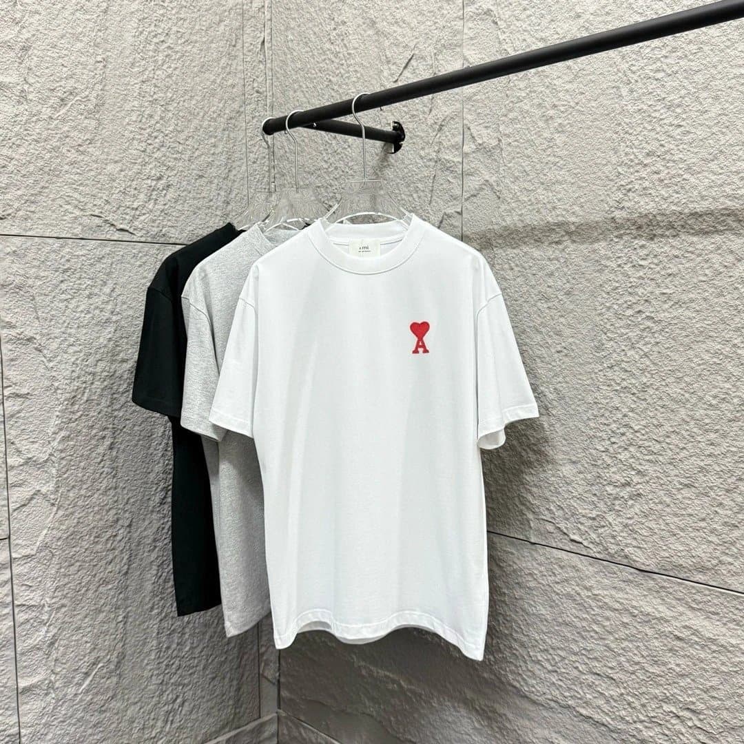 AMI Paris T-Shirt Heart Logo — 白色