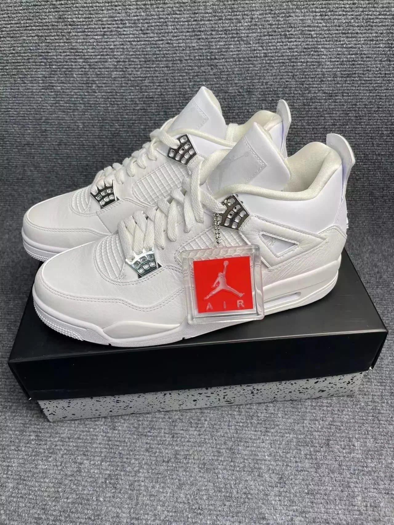 Air Jordan 4 Black Canvas — 白银扣
