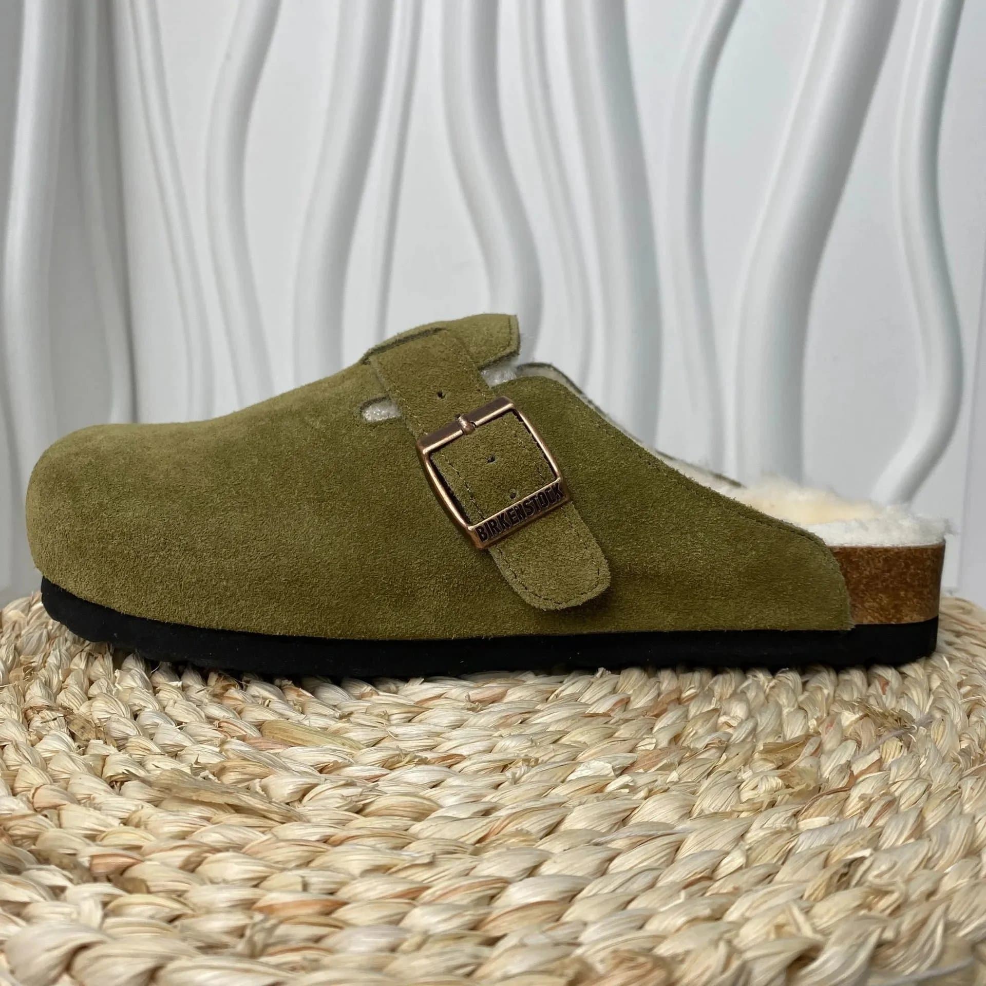 Birkenstock Boston Clog Shearling Lined — 绿卡其绒面加绒
