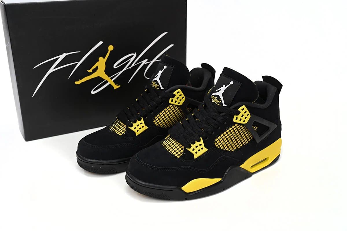 Air Jordan 4 Bred — 黄雷公