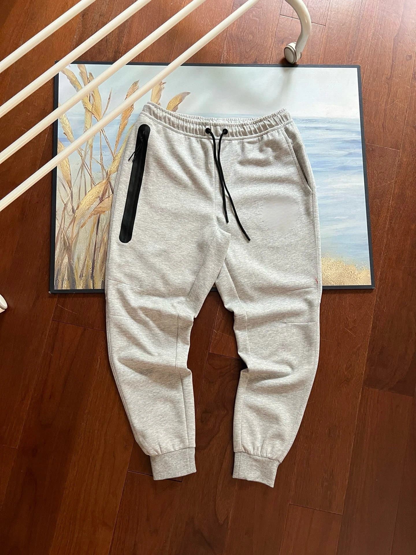 Nike Tech Fleece Joggers Olive — 浅灰色卫裤