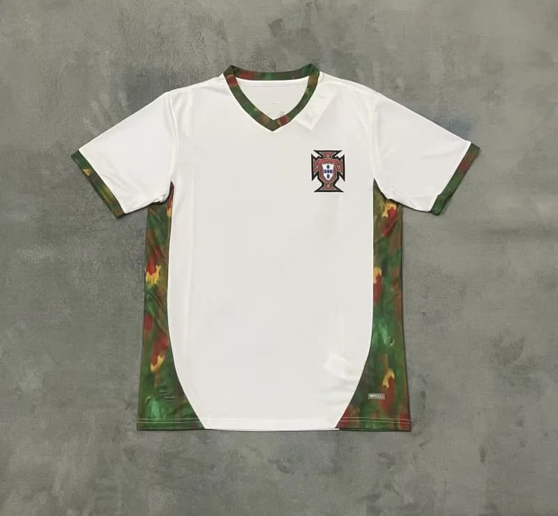 Nike Portugal National Team Jersey All-Over Crest Print — 2627葡萄牙白色特别版
