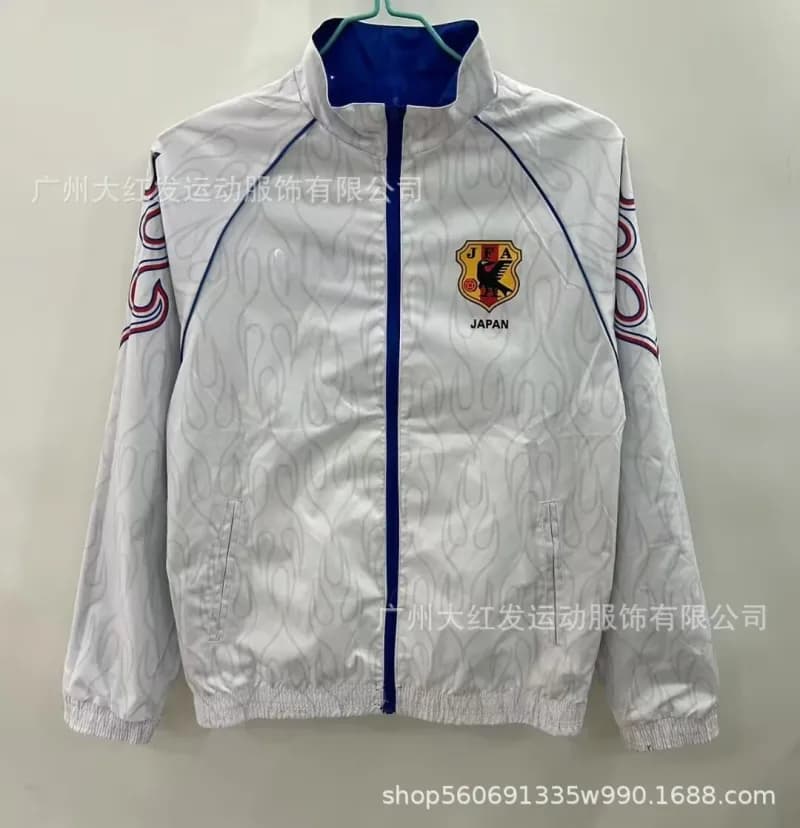Jordan Softshell Jacket PSG Collaboration — 复古日本双面风衣白