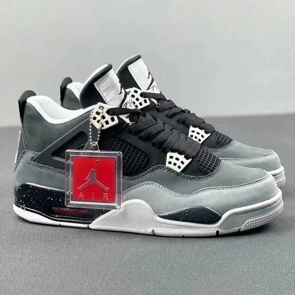 Air Jordan 4 Thunder — 35