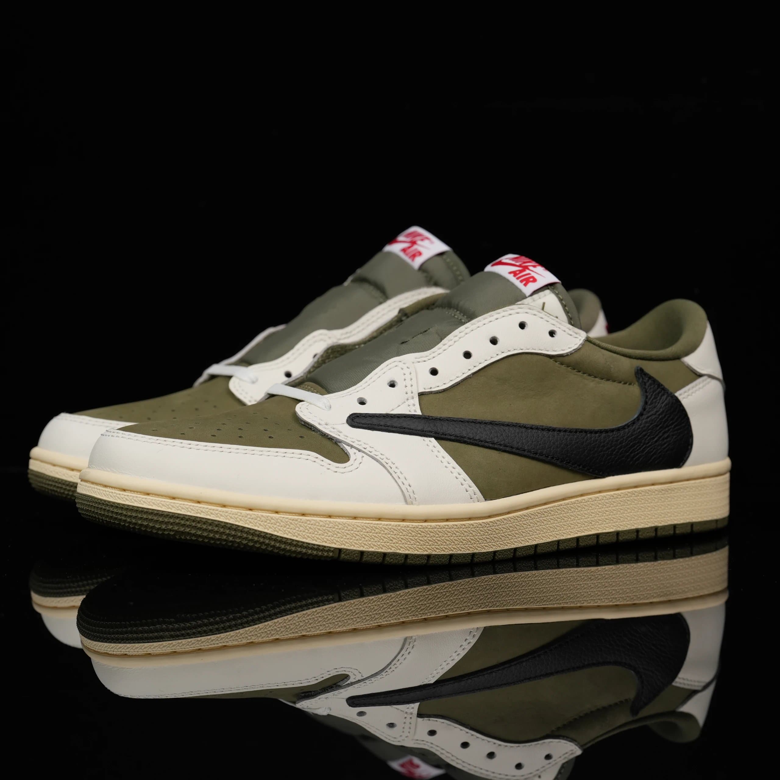 Travis Scott Air Jordan 1 Low Cactus Jack