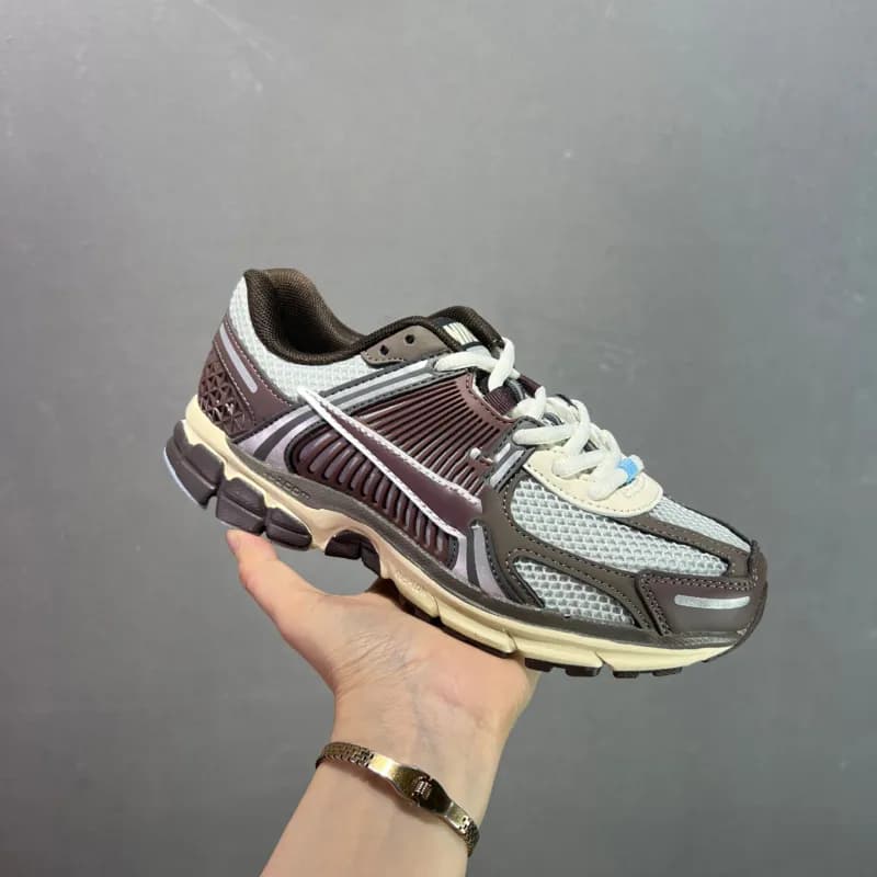 Nike Air Max TN Burgundy Mesh