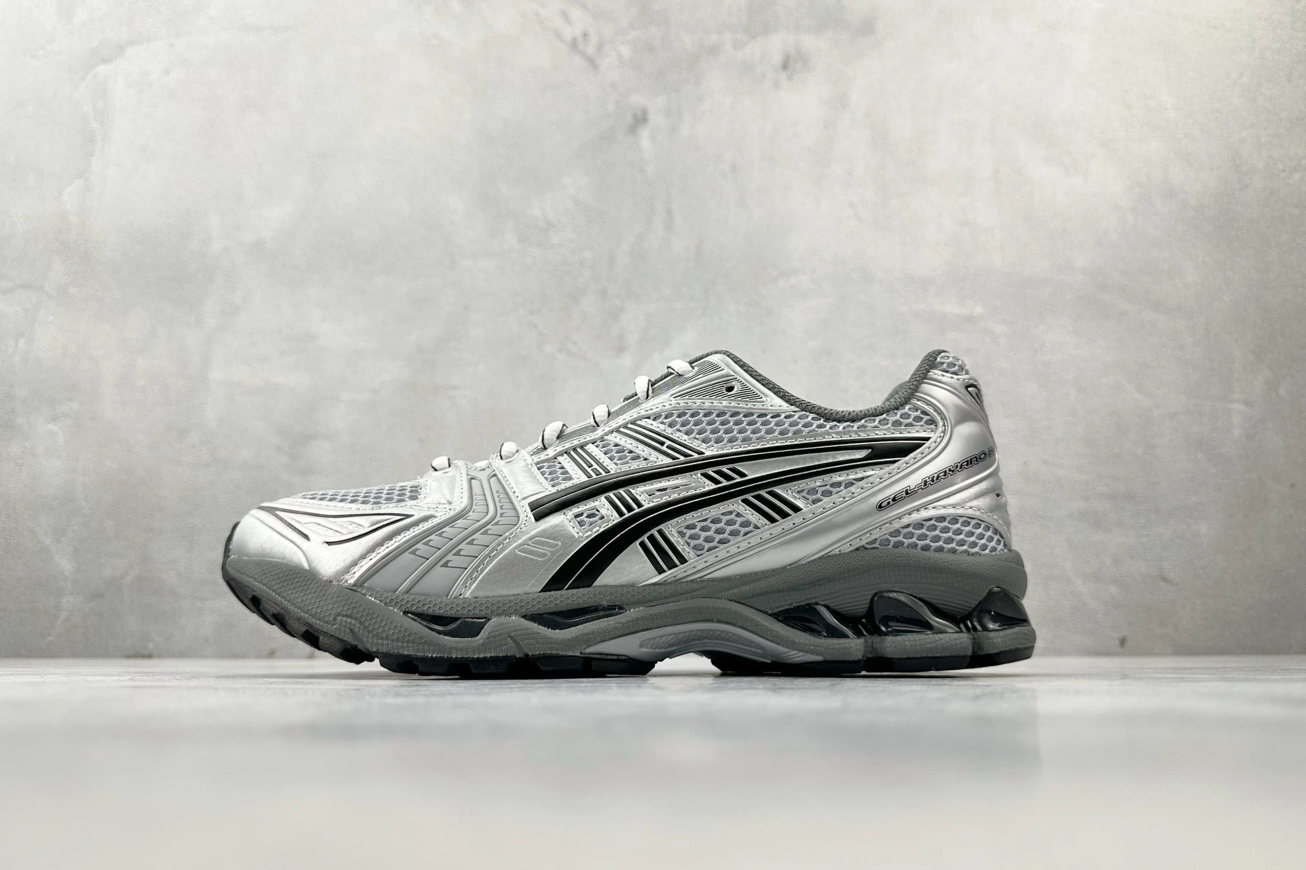 Asics GEL-Kayano 14 Silver Black