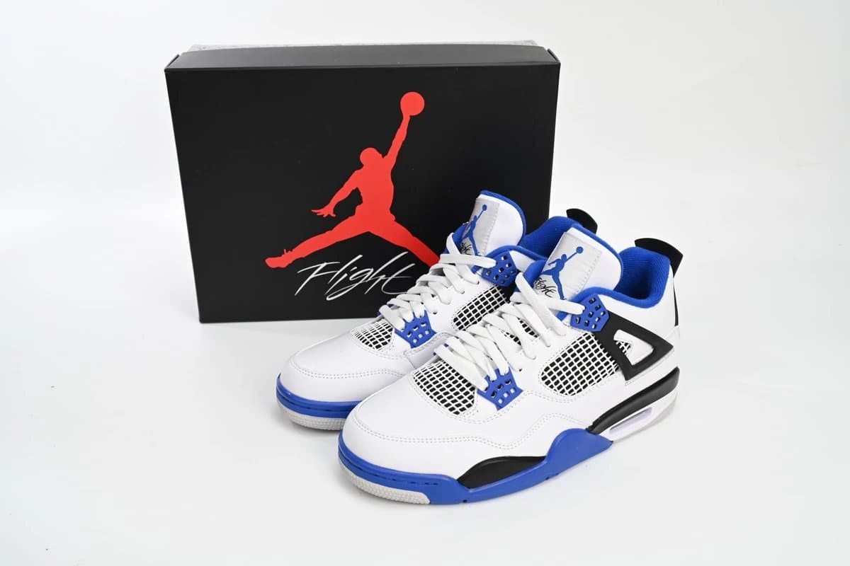 Air Jordan 4 Bred — 赛车蓝