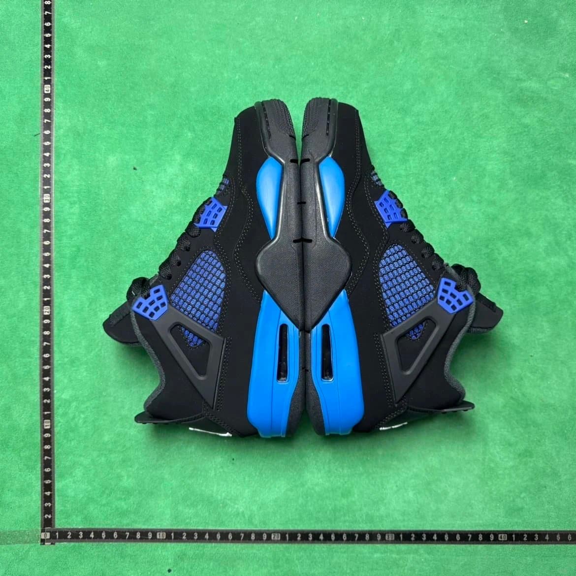 Air Jordan 4 Thunder — 25号黑蓝CT8527 018