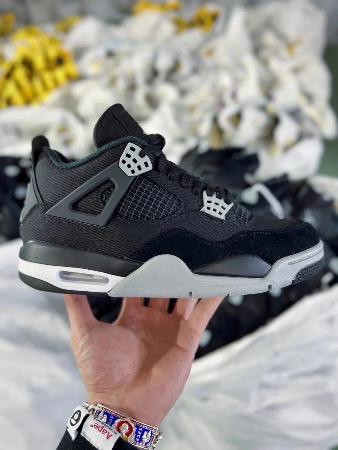Air Jordan 4 Bred — KZ AJ4黑帆布