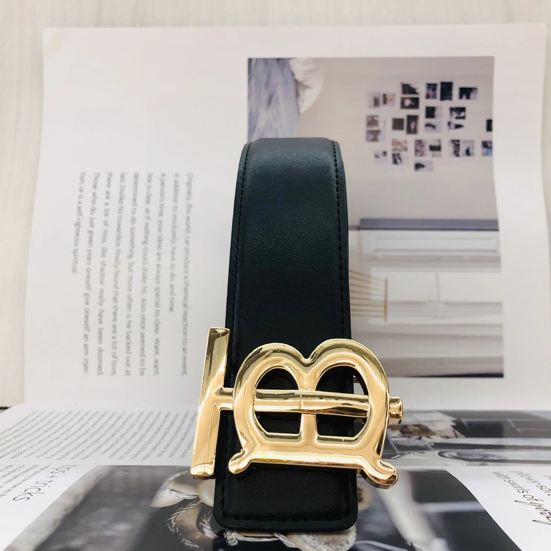 Burberry TB Logo Belt Checkered — 上TB黑平纹金扣