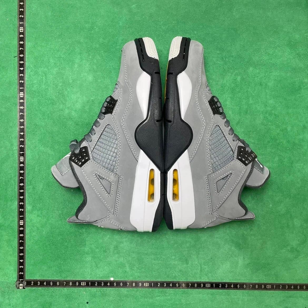 Air Jordan 4 Cool Grey