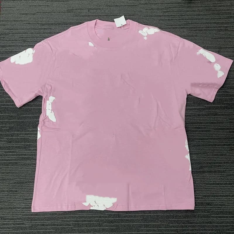 Fear of God Essentials Floral Sweatpants Pink with White Floral Appliqué — 粉红色短袖