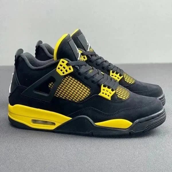 Air Jordan 4 Thunder — 24