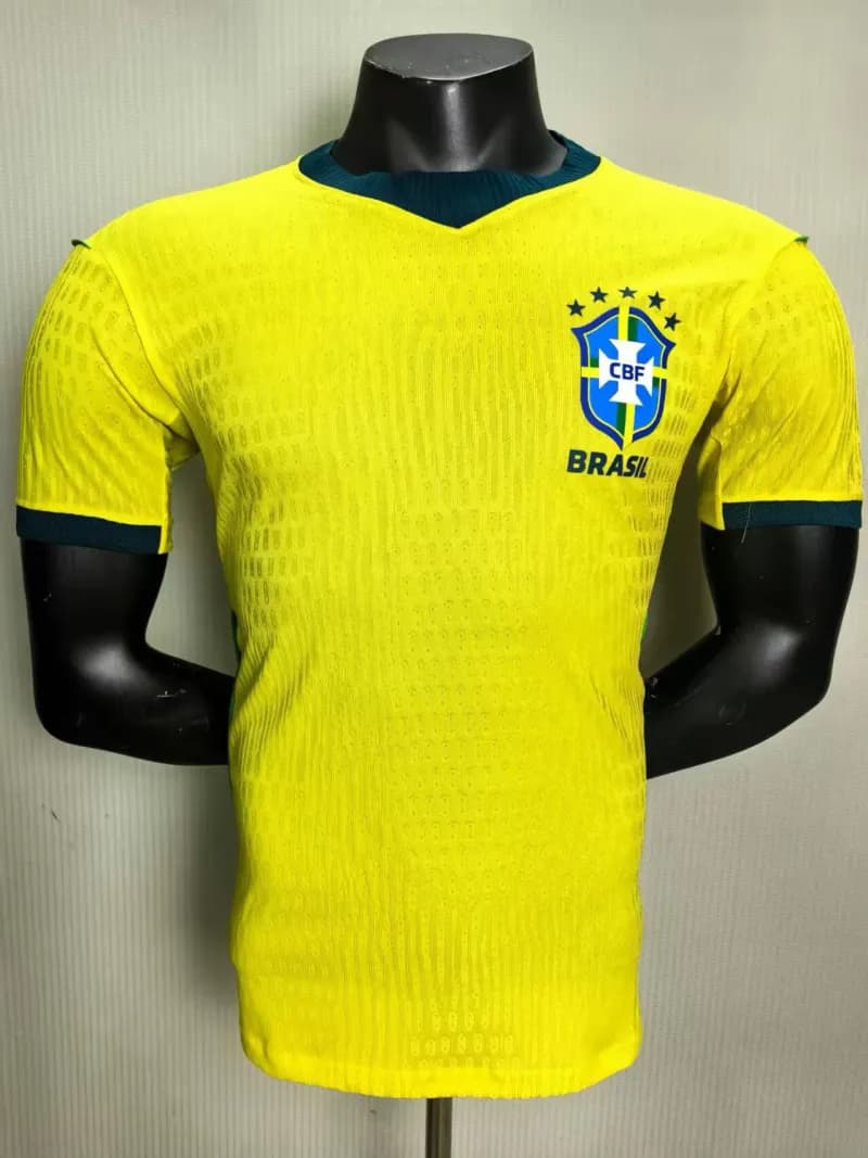 Home Jersey Qatar Airways — 球员:2627巴西主