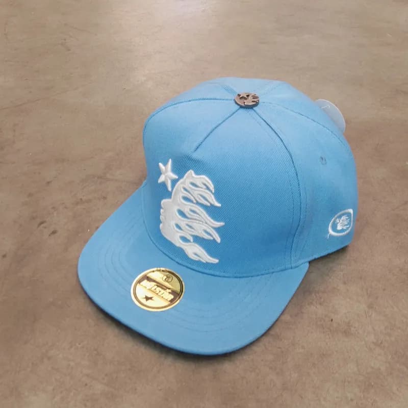 Palace Snapback Cap Flame Star — 天蓝色【刺绣女像-01款】