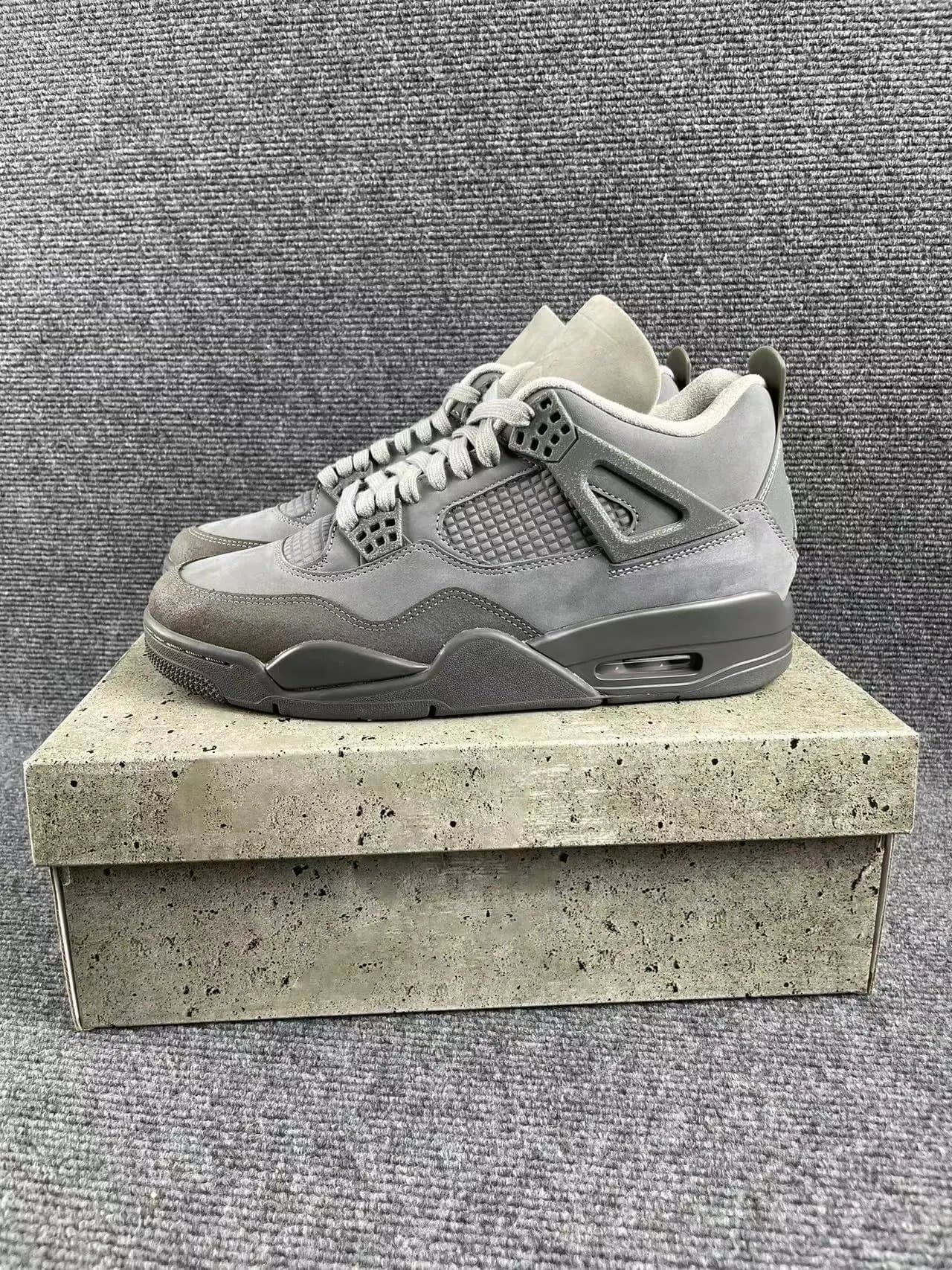 Air Jordan 4 Cool Grey