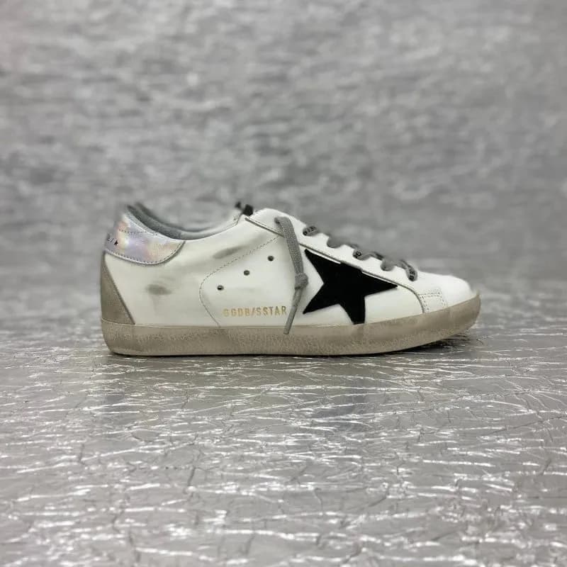 Golden Goose Superstar Distressed Black Star