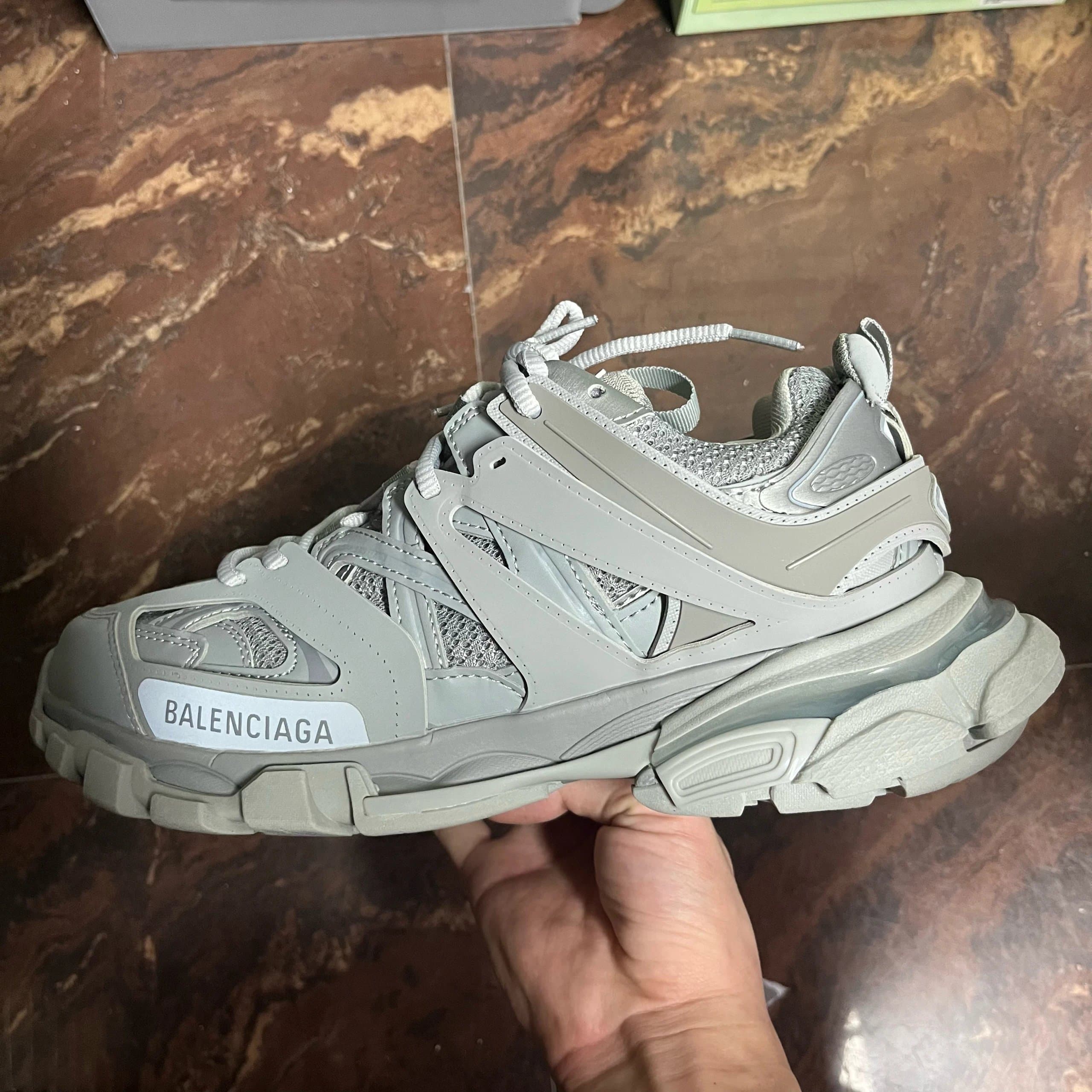 Balenciaga Speed Trainer Cloud White — TG · 三代 灰色 A1 3253