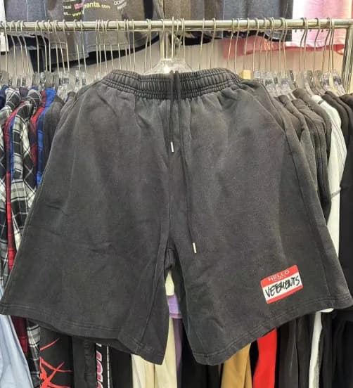 Logo Patch Shorts Hello Vetements