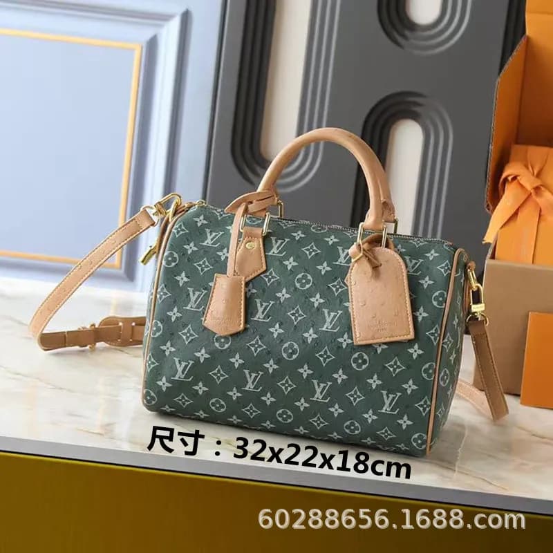 Louis Vuitton Keepall 50 Monogram Canvas — 135