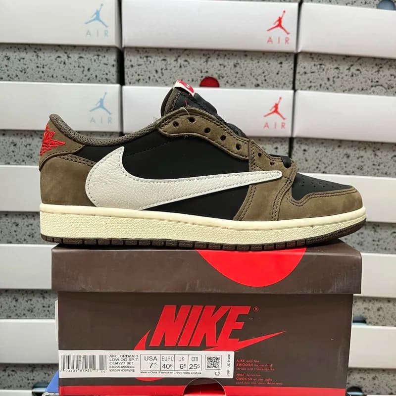 Travis Scott Air Jordan 1 High OG TS Sail/Black/Dark Mocha — 倒钩1.0棕色 CQ4277-001 40-47.5