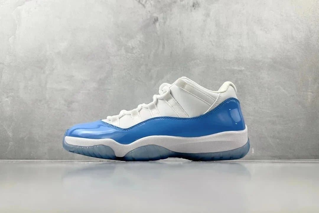 Air Jordan 11 Low Concord