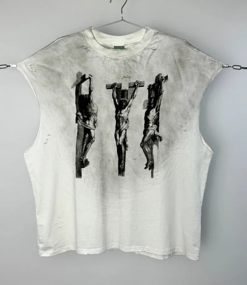 Sleeveless Tee Devil Inside Graphic — 77801CH