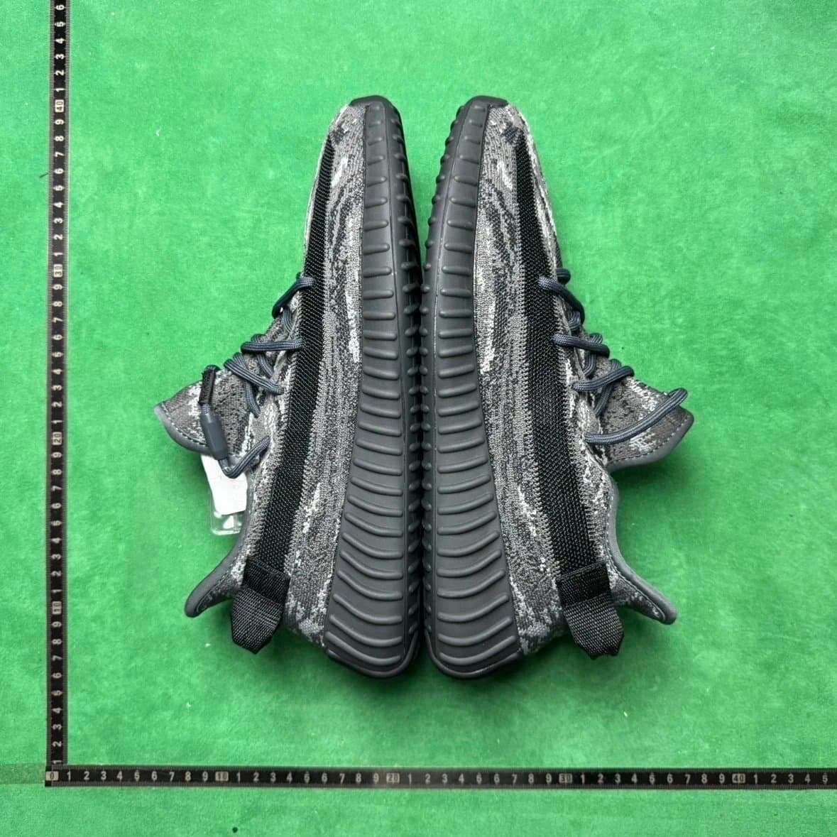 Yeezy Boost 350 V2 Zebra — 14号黑暴龙ID4811