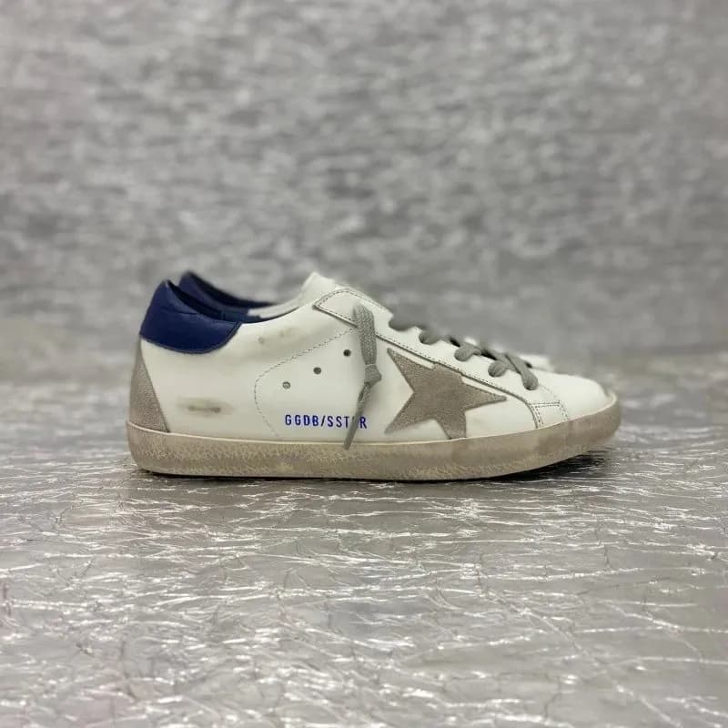Golden Goose Superstar Distressed Star