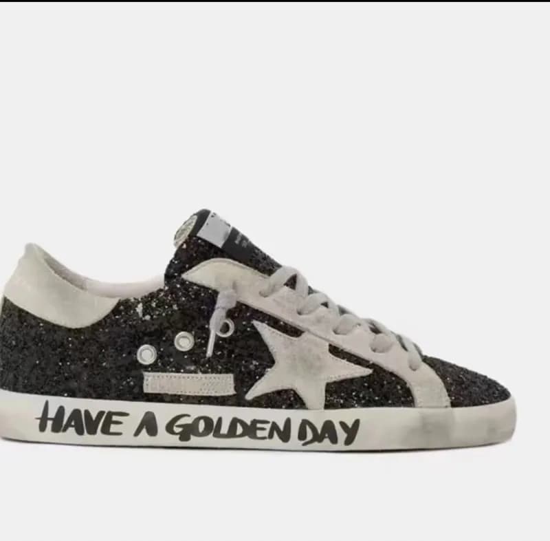 Golden Goose Superstar Distressed Star — 09