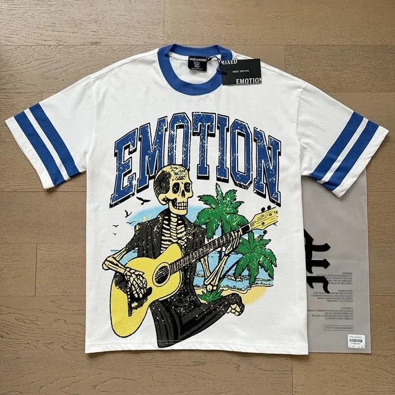 Mixed Emotion Graphic Tee Angel Print with Rhinestone 'Mixed Emotion' — 0005白色