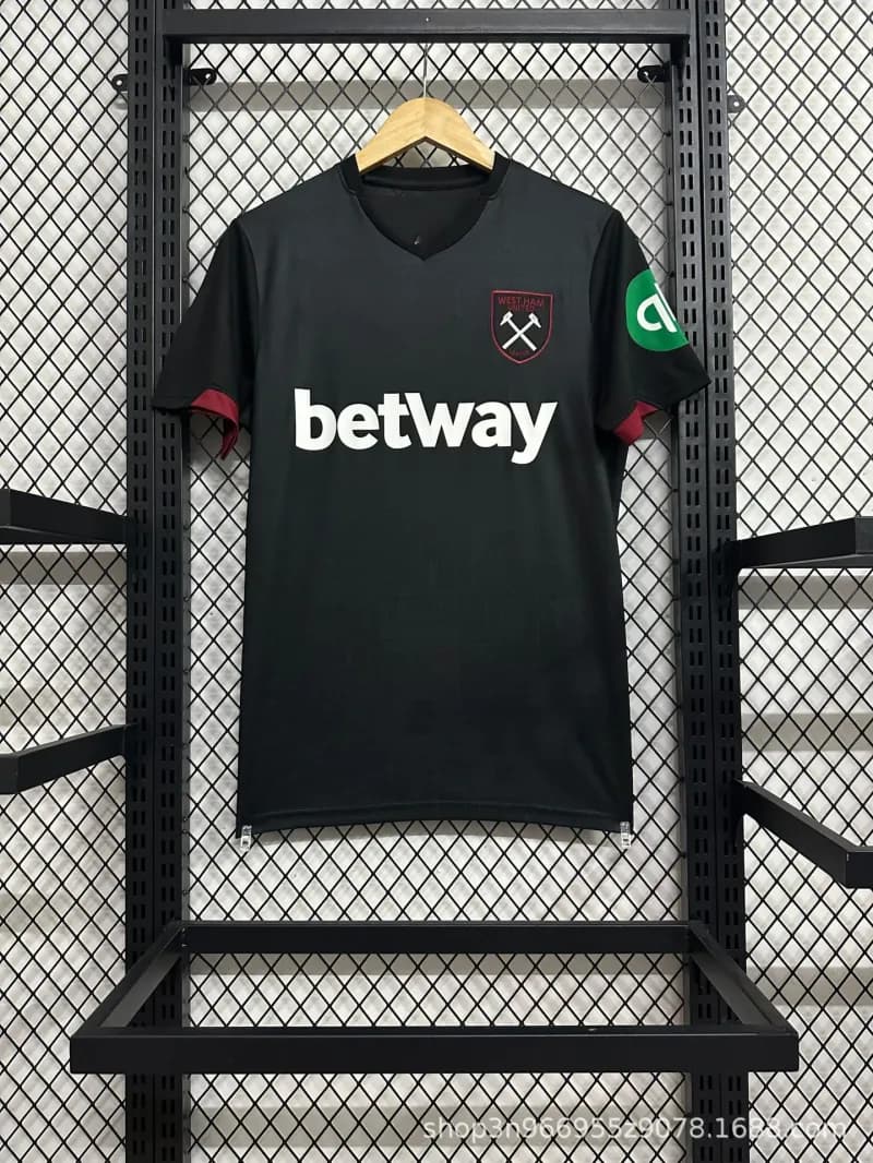 Home Jersey 2024 Pink — 24-25西汉姆联客场
