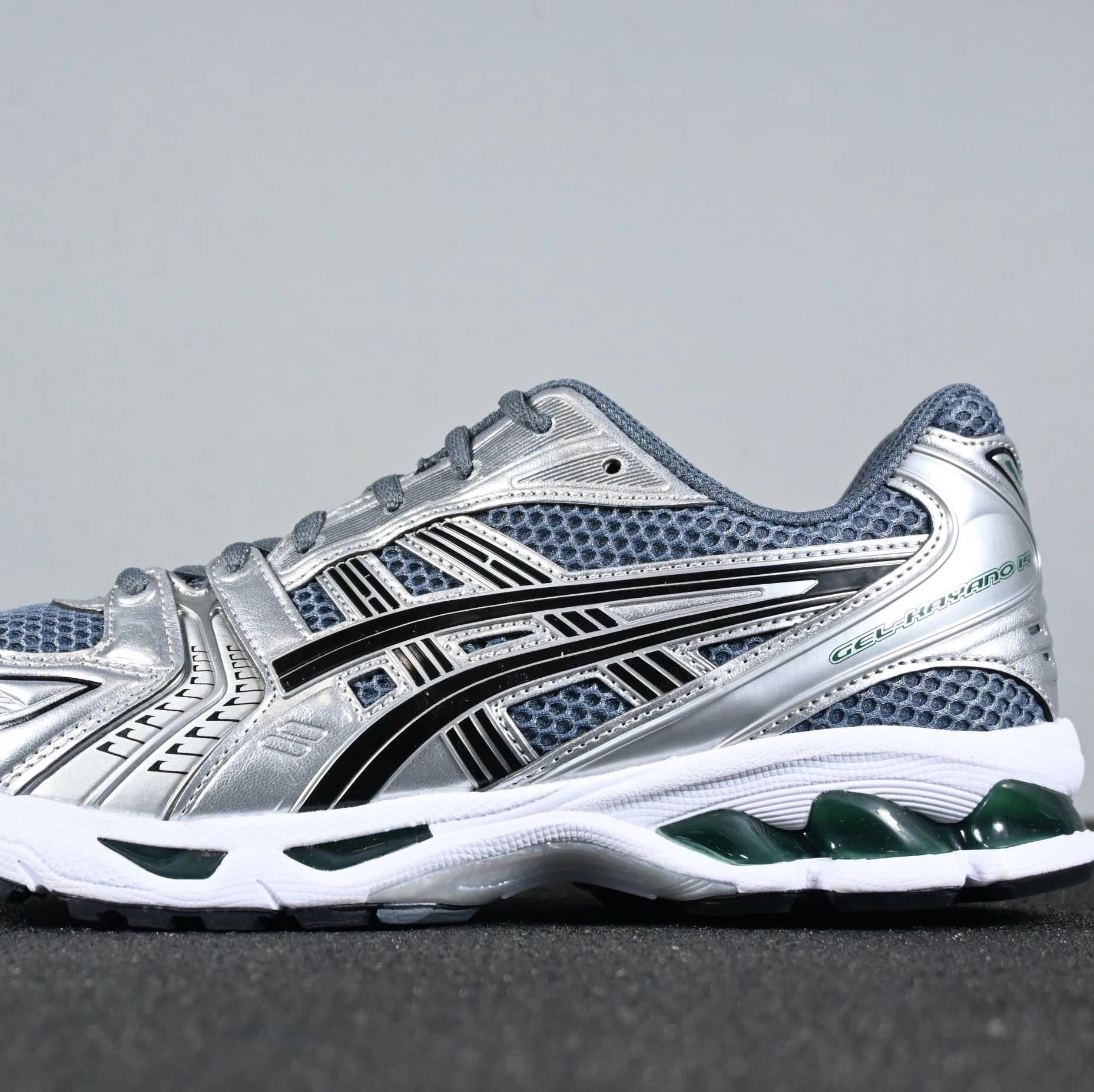 Asics Gel-Kayano 14 Silver Metallic — 1203A537-020