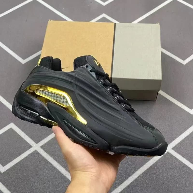 Nike Air Max TN Triple White — 公鸭鞋--碳黑金边