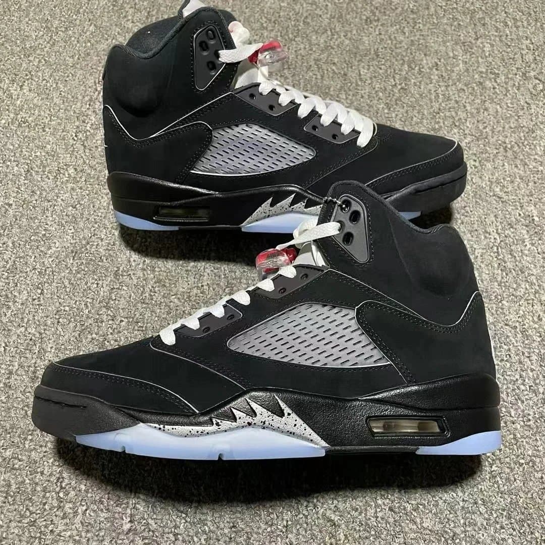 Air Jordan 5 Retro Black Metallic