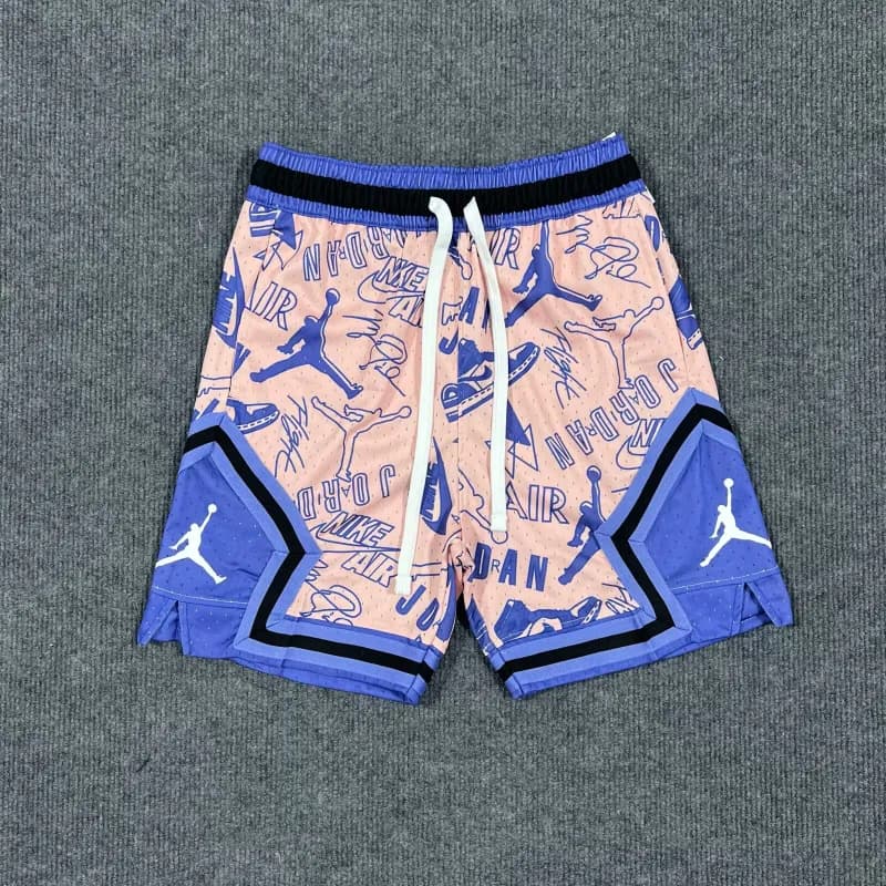 Jordan Shorts Classic Logo — 33