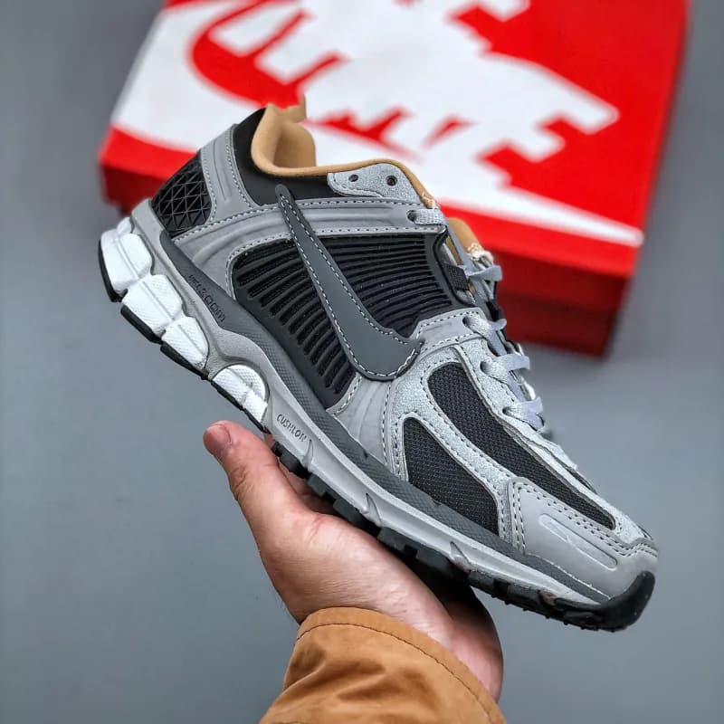 Nike Air Max TN Grey Black Beige