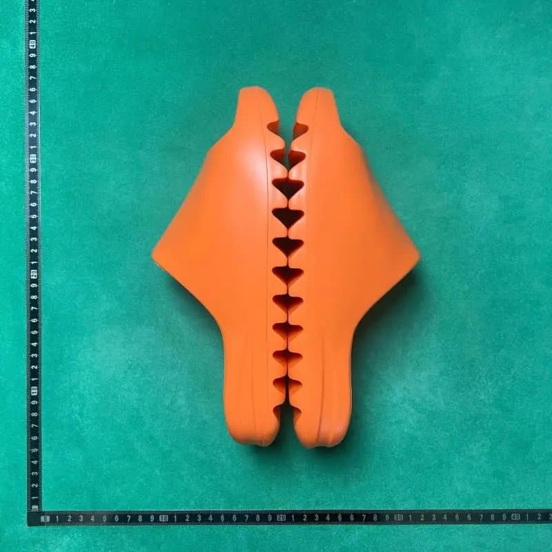 Yeezy Foam Runner Orange