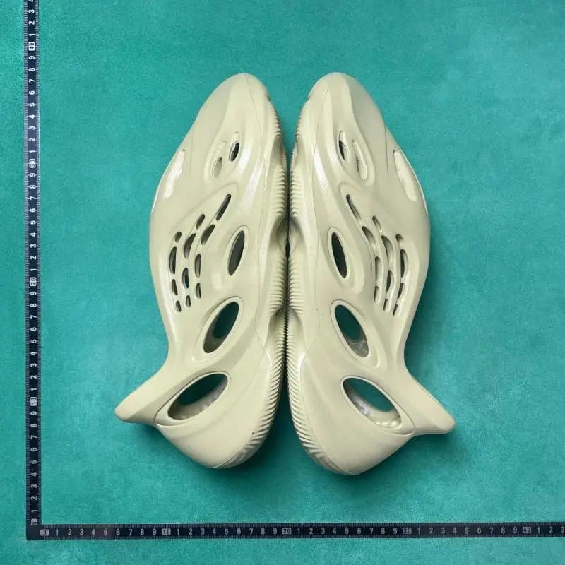 Yeezy Foam Runner Orange — 27号米黄GV6775