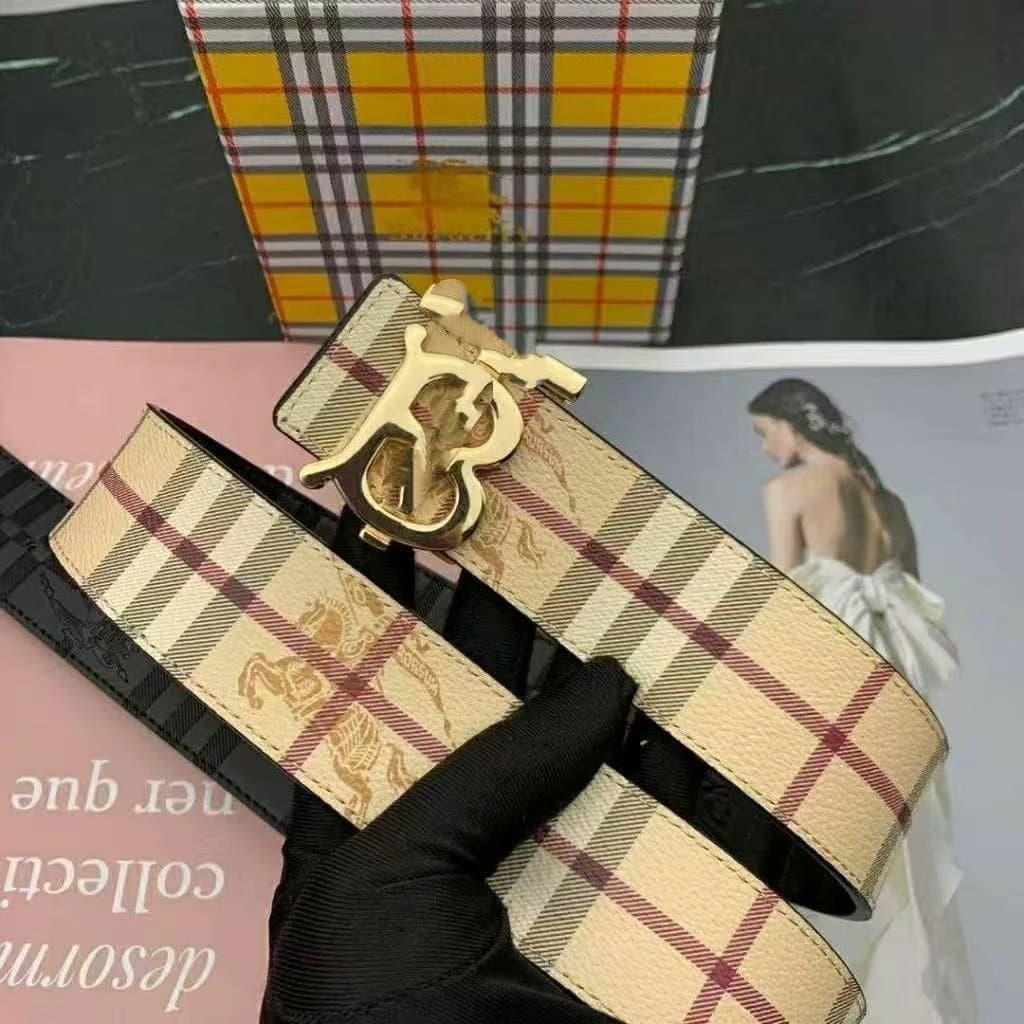 Burberry TB Logo Belt Monogram Embossed — 款式TB金扣