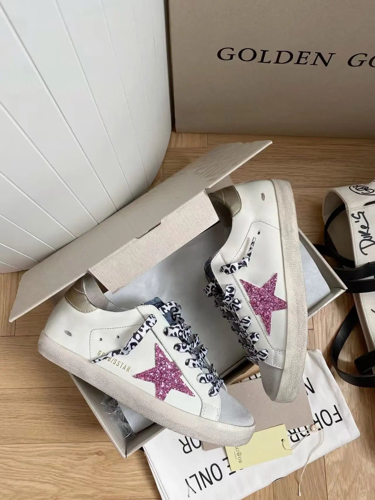 Golden Goose Ball Star Distressed Green — 36