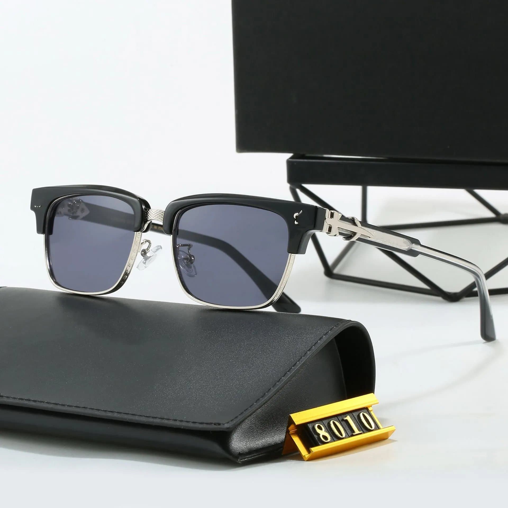 Eyeglasses Chrome Hearts Logo Temples — 8010-黑银框黑灰片
