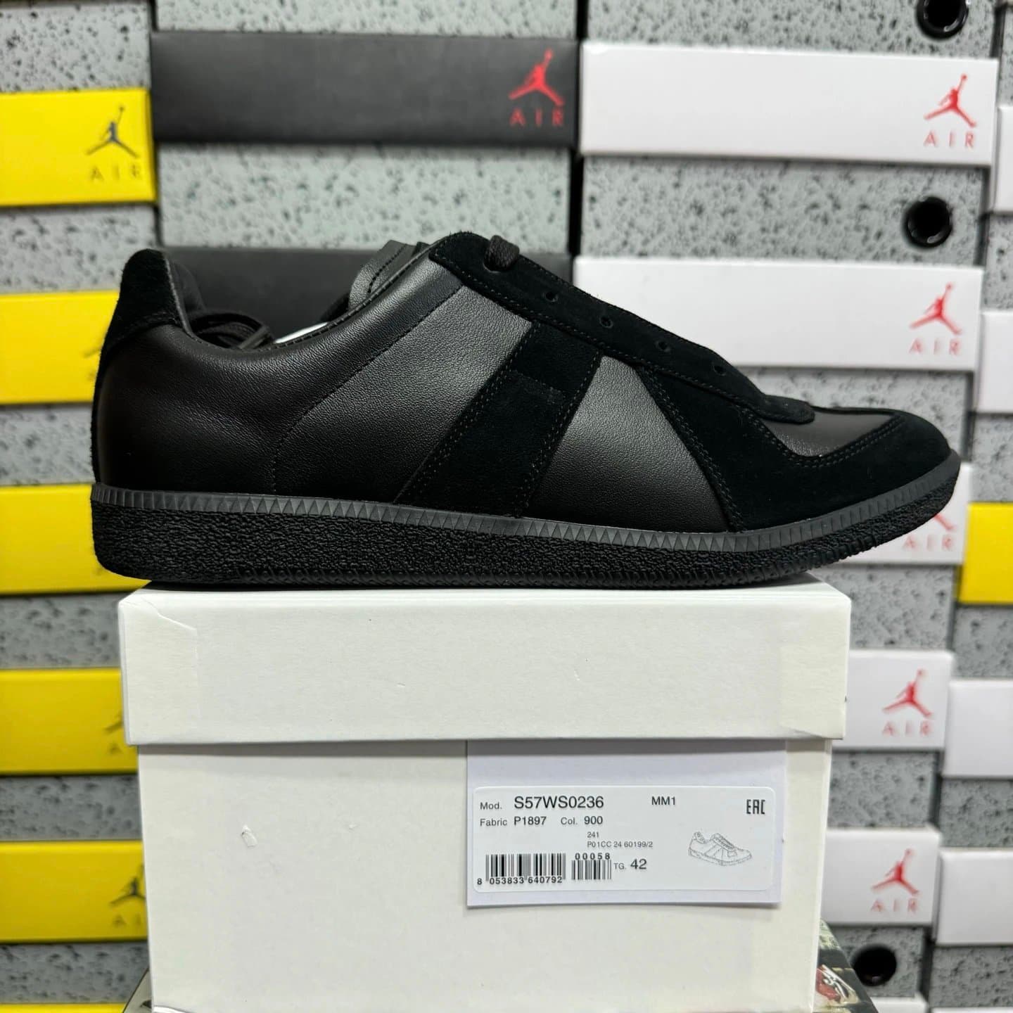 Maison Margiela Future Sneaker White Grey — 900 黑色
